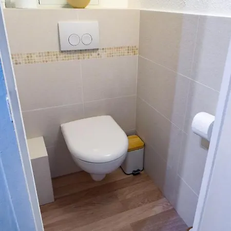 Confort Du Sud T2 Avec Garage Et Wifi En Centre-ville * Cavalaire-sur-Mer